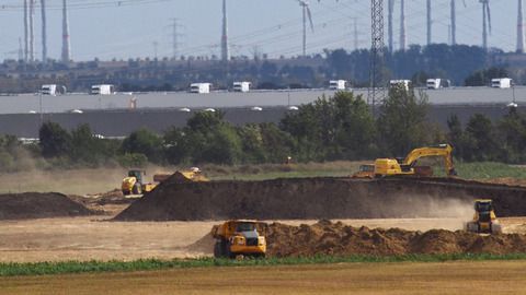 Magdeburg-Chipfabrik auf Eis: Wohin mit dem Geld?