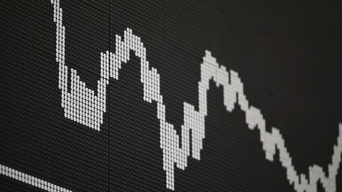 Dax übertrifft Rekordmarke: Erstmals über 19.000 Punkte